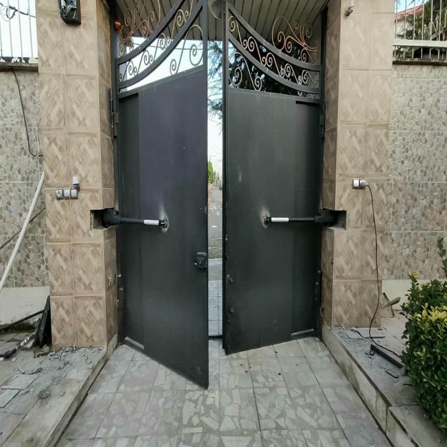 جک درب پارکینگی با تابلو فرمان و سیم کشی منظم
