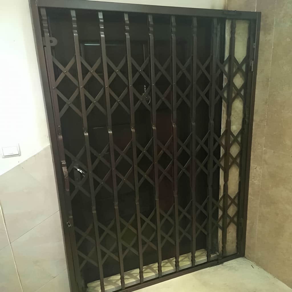 تفاوت درب آکاردئونی سه گل تک تسمه و دوبل