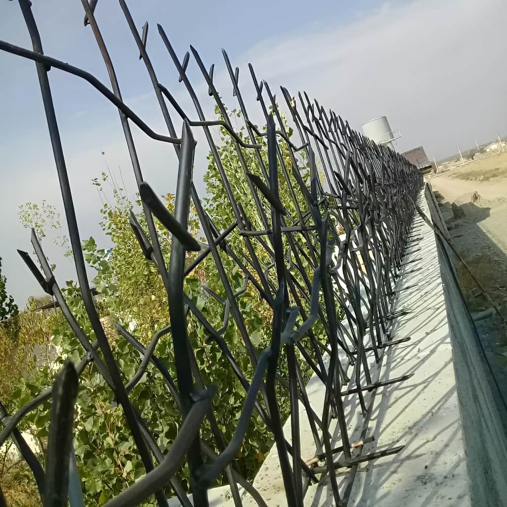تولید حفاظ شاخ گوزنی پرتراکم برای محوطه