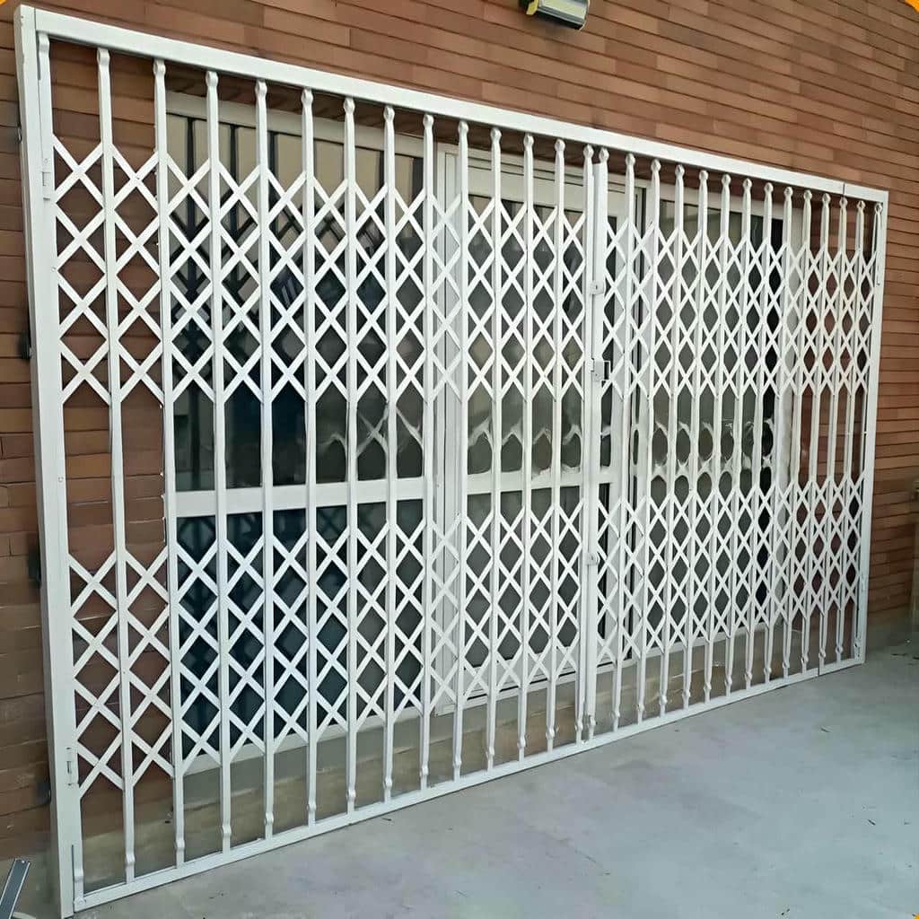 اجرای حفاظ درب ضد سرقت فلزی داخل قاب