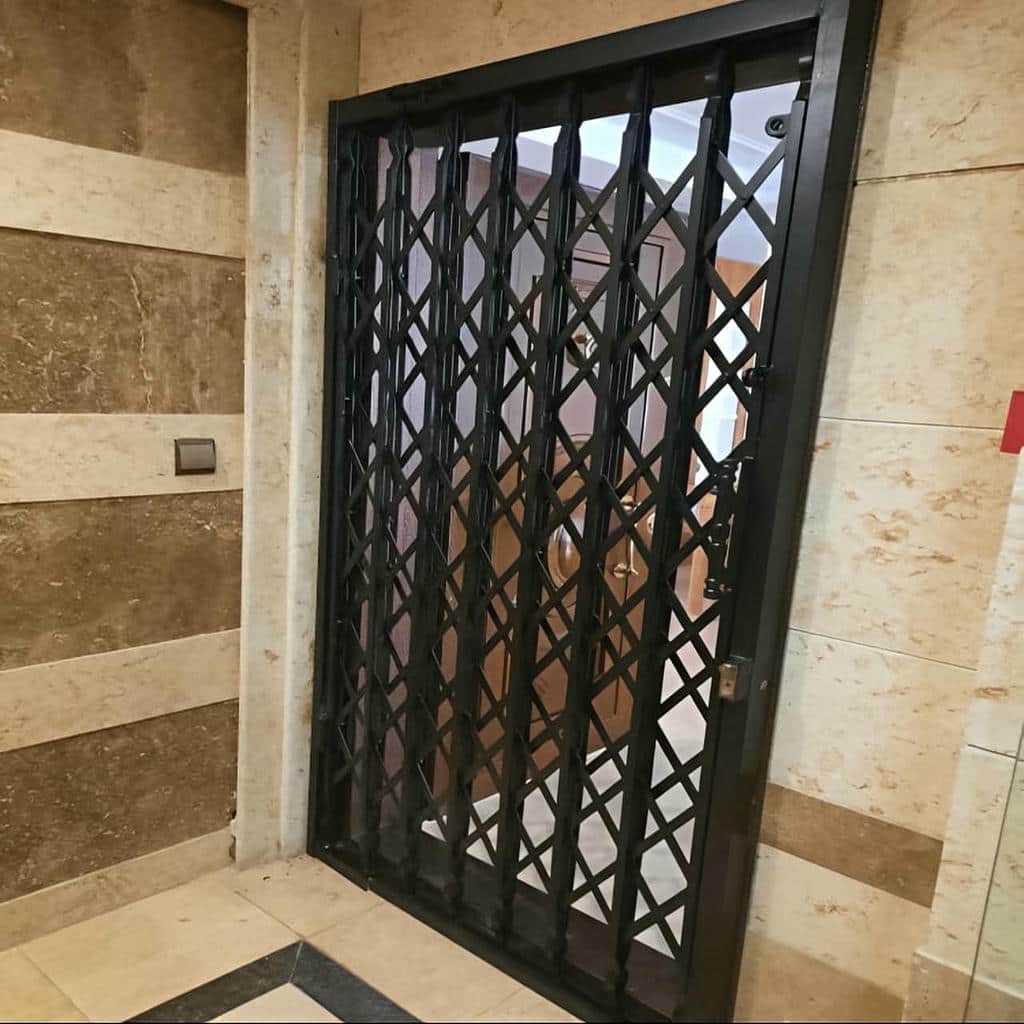 مقایسه حفاظ آکاردئونی کم جا راهرو تک‌طرفه و دوطرفه
