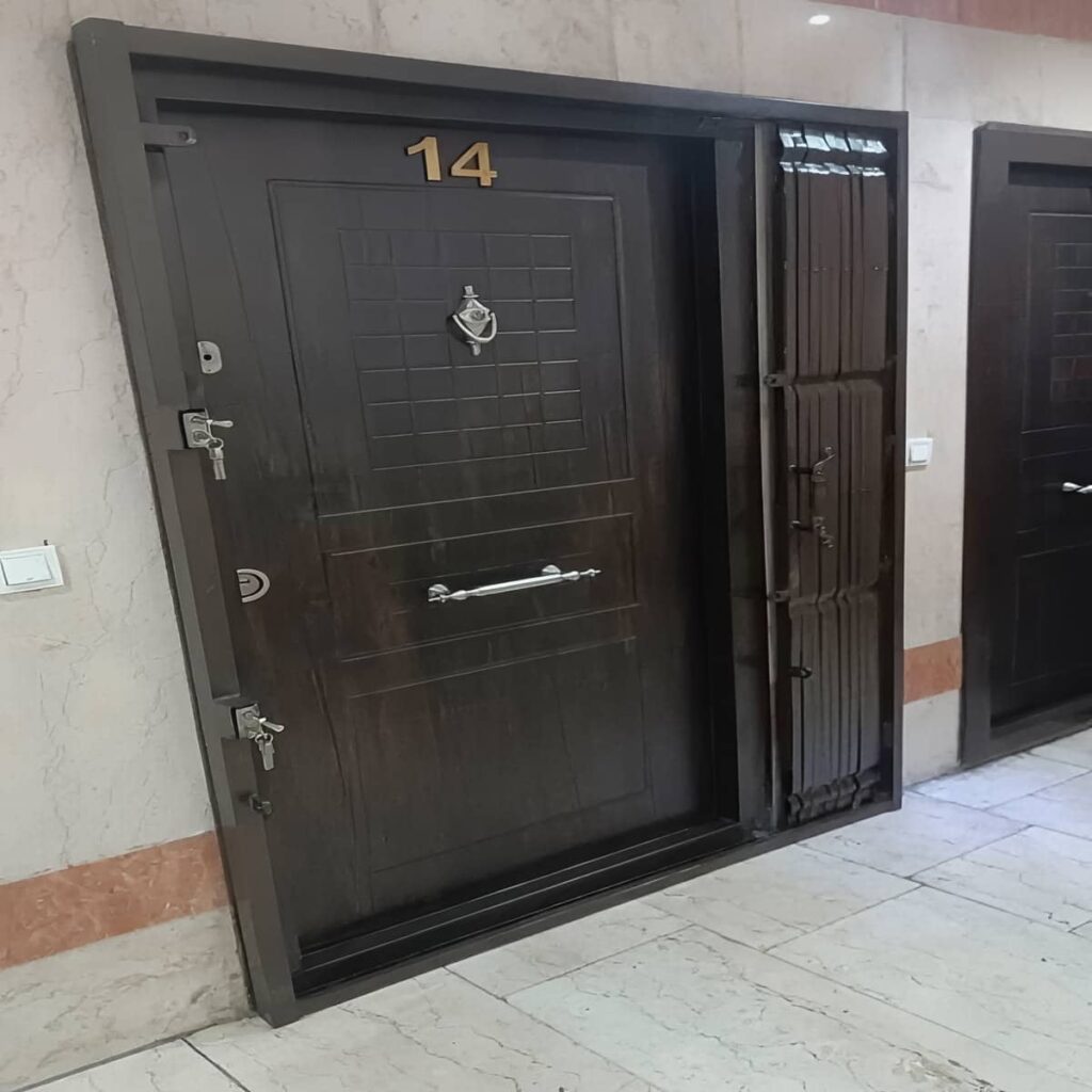 12 مدل حفاظ آکاردئونی درب واحد مسکونی