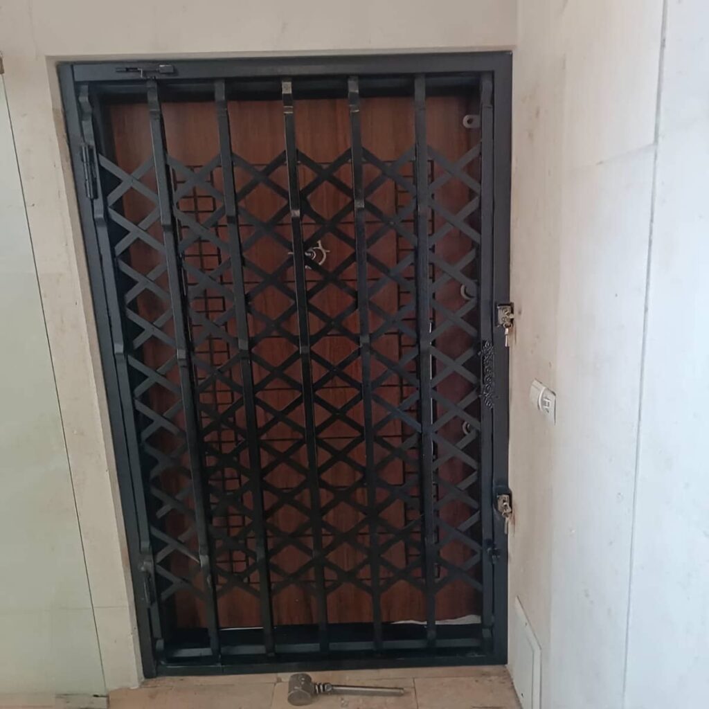 خدمات تعمیر حفاظ آکاردئونی و تنظیم ریل
