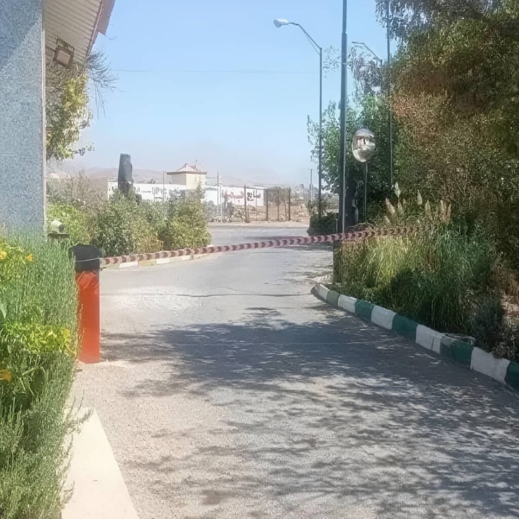 مقایسه راهبند فروشگاهی پارکینگ طبقاتی سریع و هیدرولیکی
