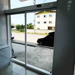 6 نمونه درب اتوماتیک شیشه ای فریم لس سکوریت