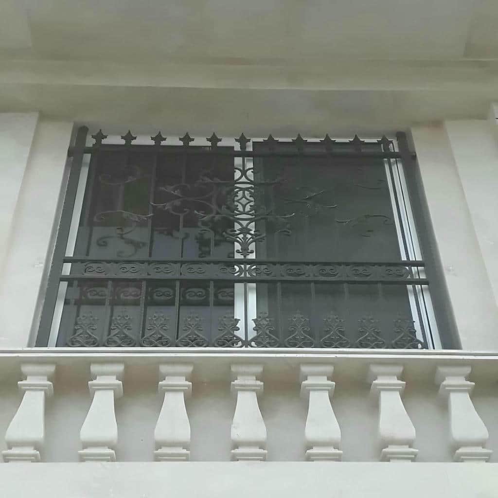 ساخت حفاظ پنجره ثابت پیچ و رولپلاک سفارشی