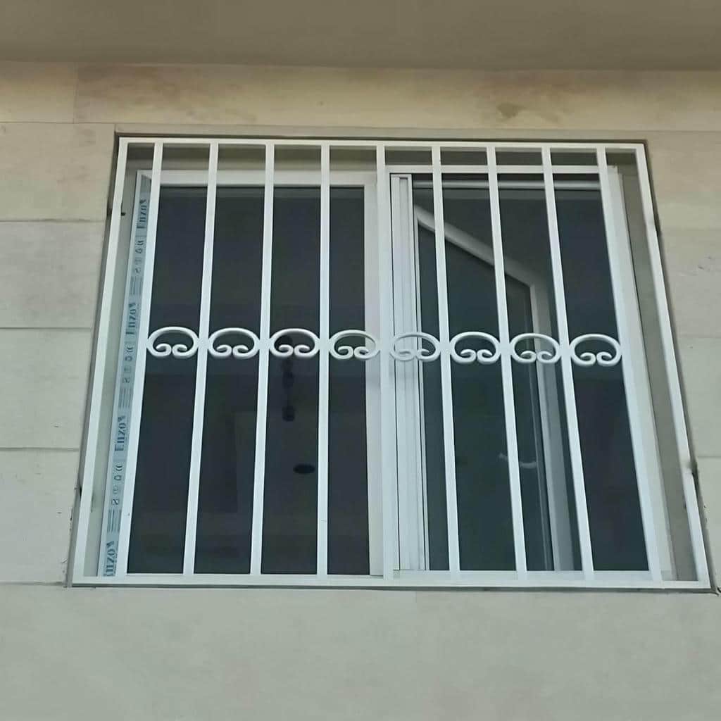 خدمات اندازه گیری نرده پنجره فرفورژه گل دار