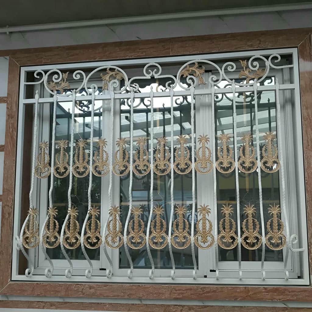 خرید حفاظ پنجره ویلایی نمای باغ با دید باز
