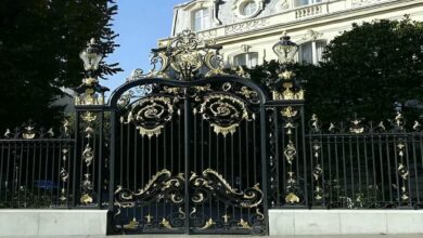 7 مدل درب پارکینگ ویلایی دو لنگه