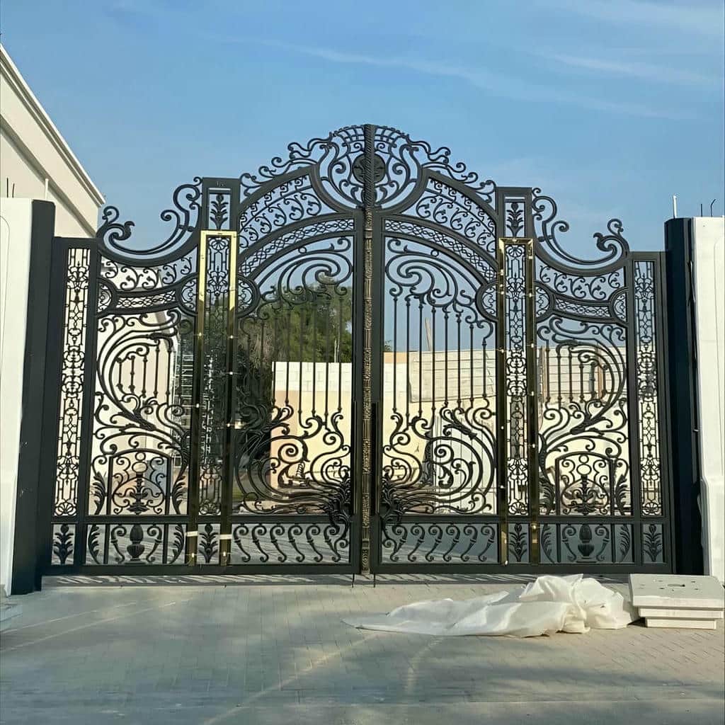خدمات تعمیر درب پارکینگ آهنی ریلی و تنظیم چرخ
