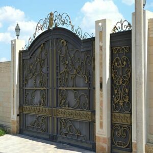 12 مدل درب باغ آهنی قوسی