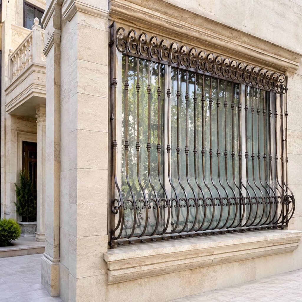 اجرای حفاظ پنجره مدرن شبکه هندسی روی نما