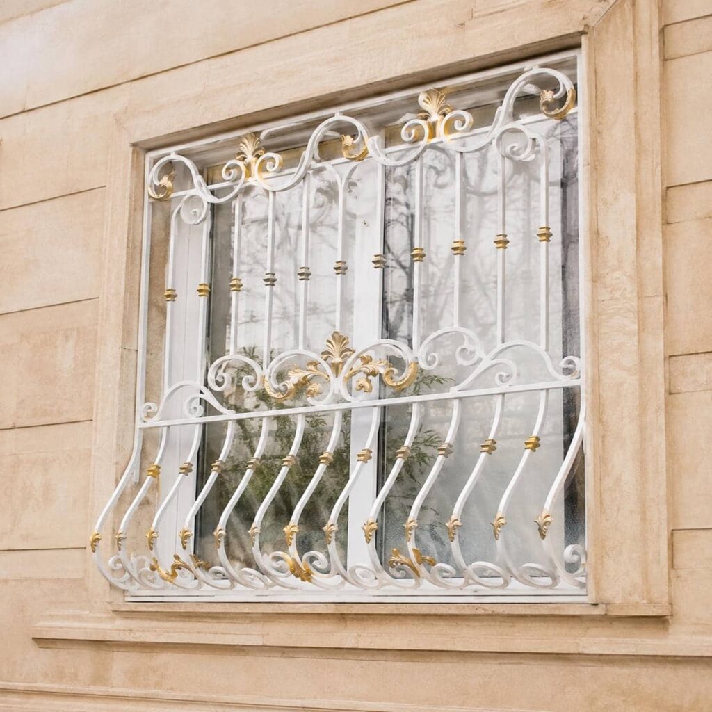 سفارش حفاظ پنجره مدرن با الگوی شش‌ضلعی