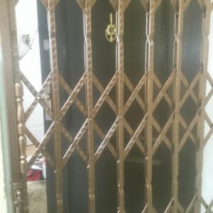 8 مدل درب آکاردئونی سه گل تسمه