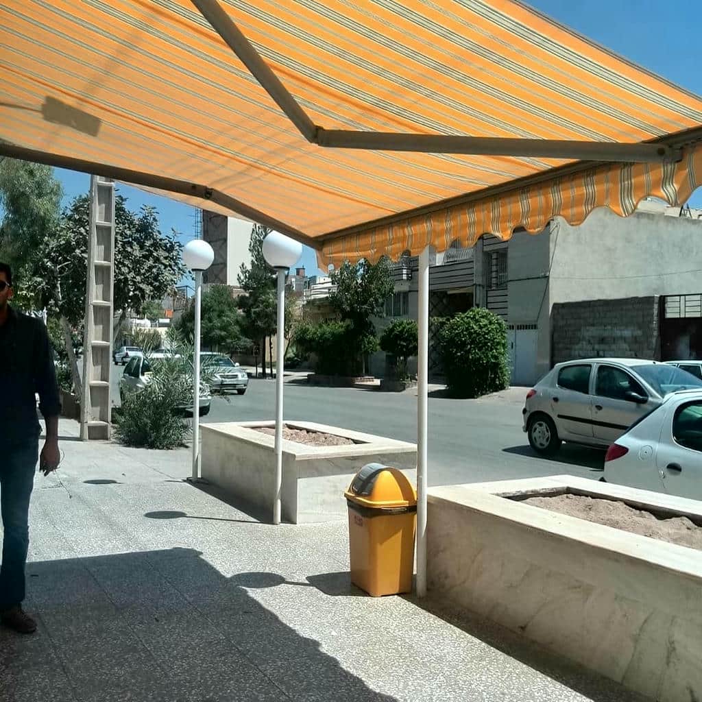 سایبان بازویی مقاوم