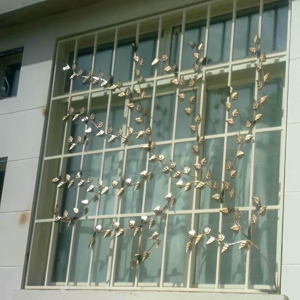 نرده پنجره فلزی ساده
