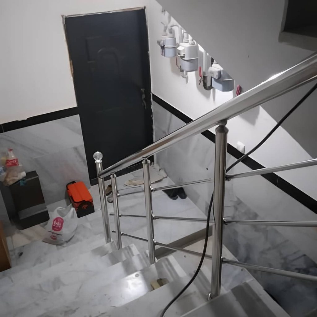 هندریل استیل راه پله