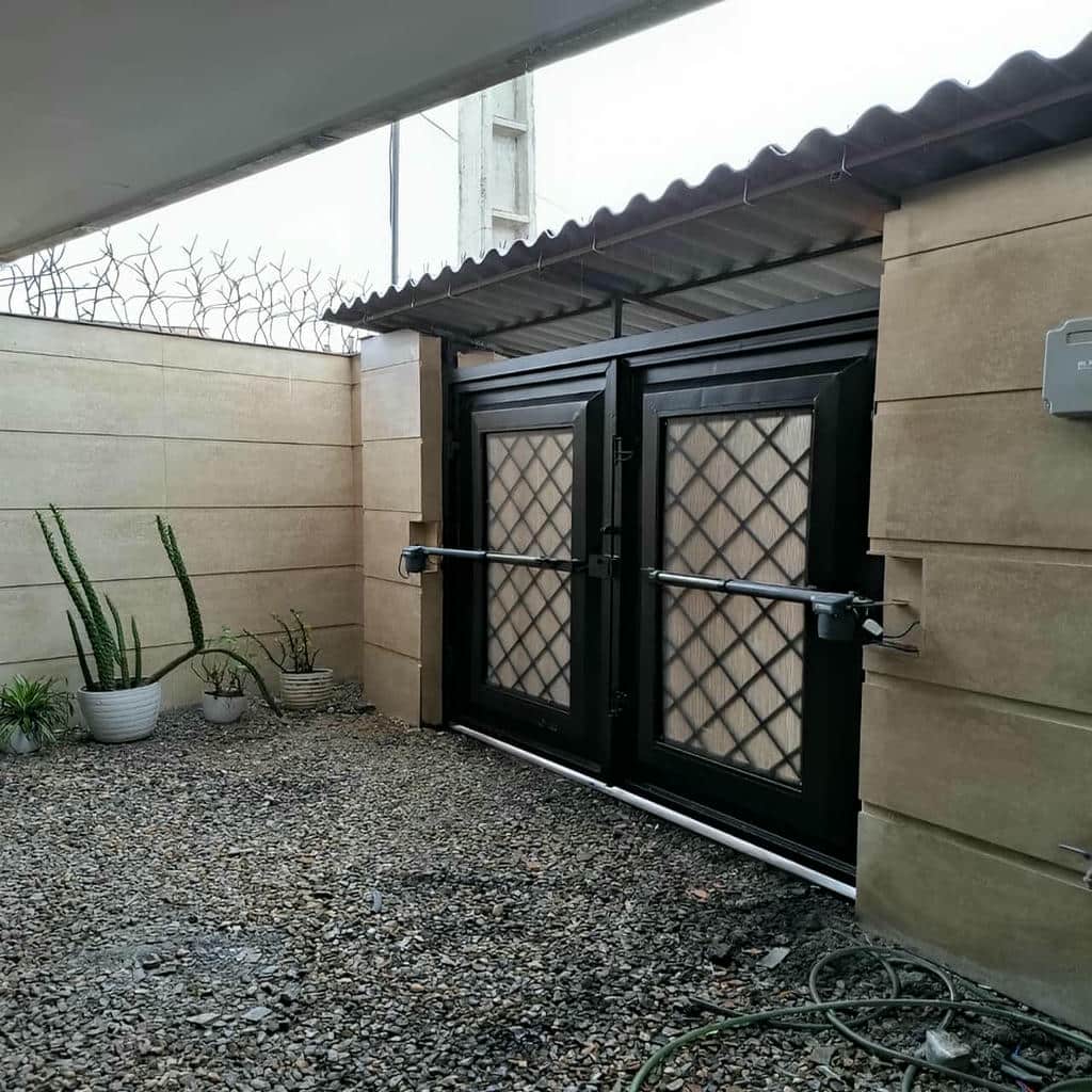 جک ریلی پارکینگ ساختمان