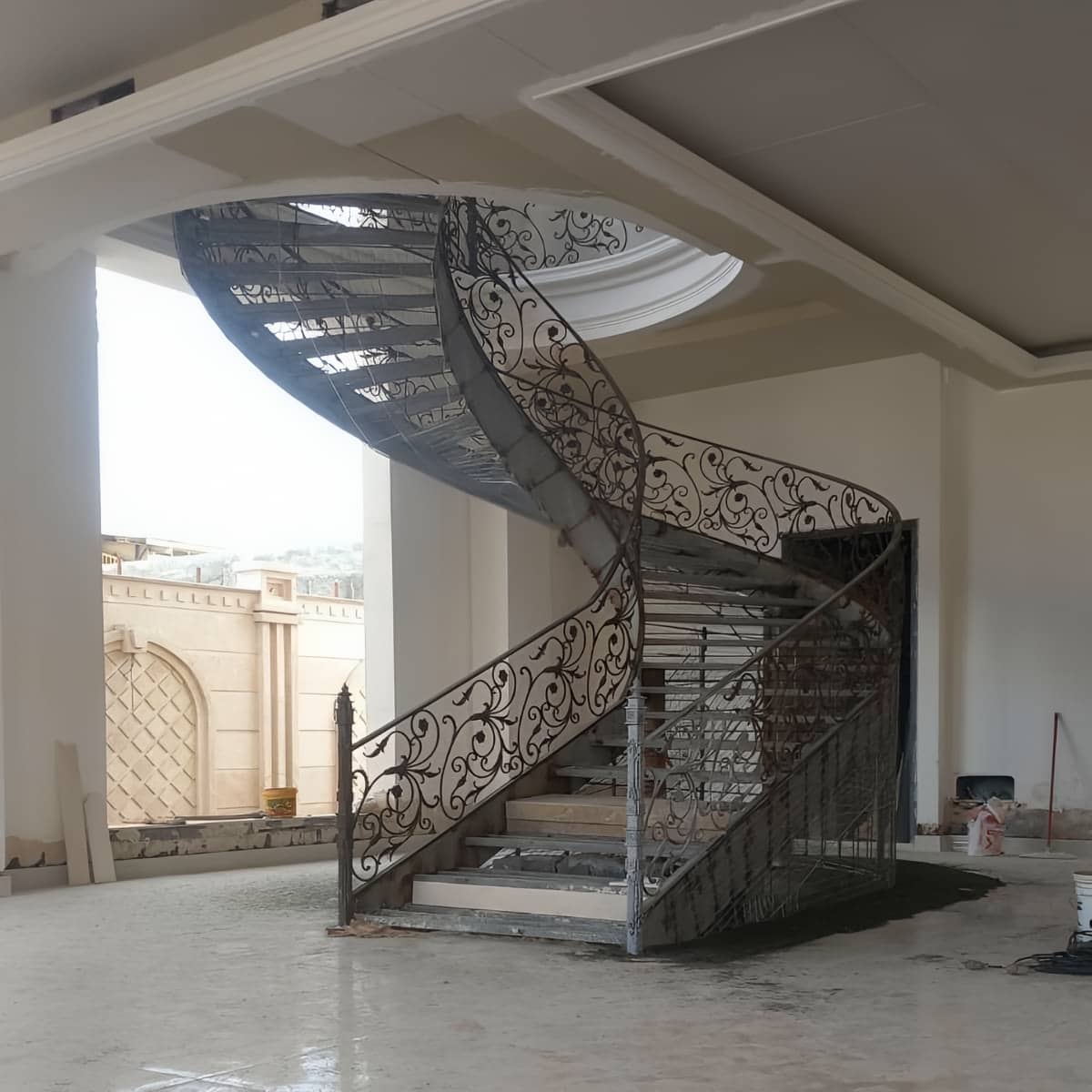 نرده فرفورژه راه پله طرح کلاسیک