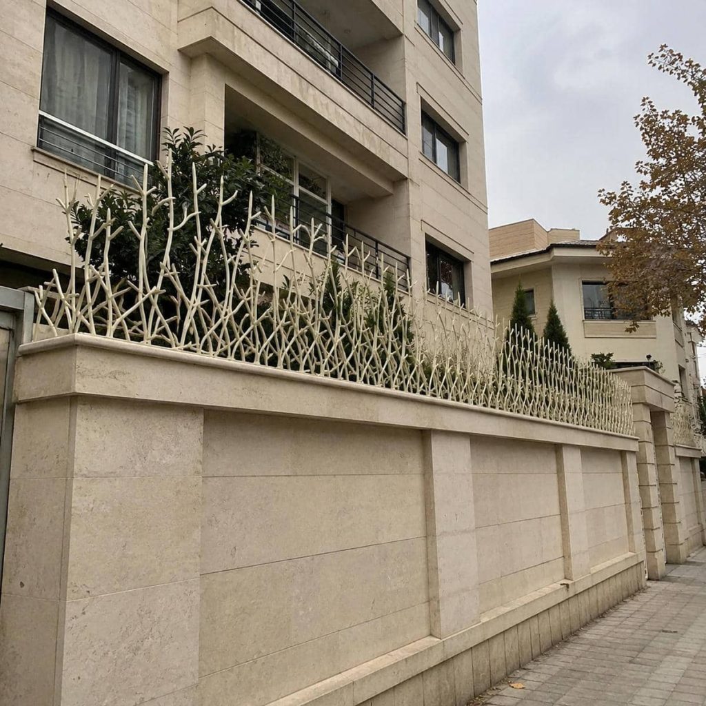 حفاظ دیوار فلزی تزئینی