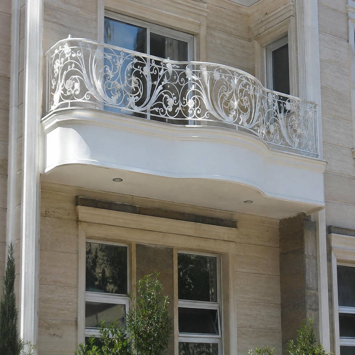 نرده کلاسیک بالکن با طرح لوکس