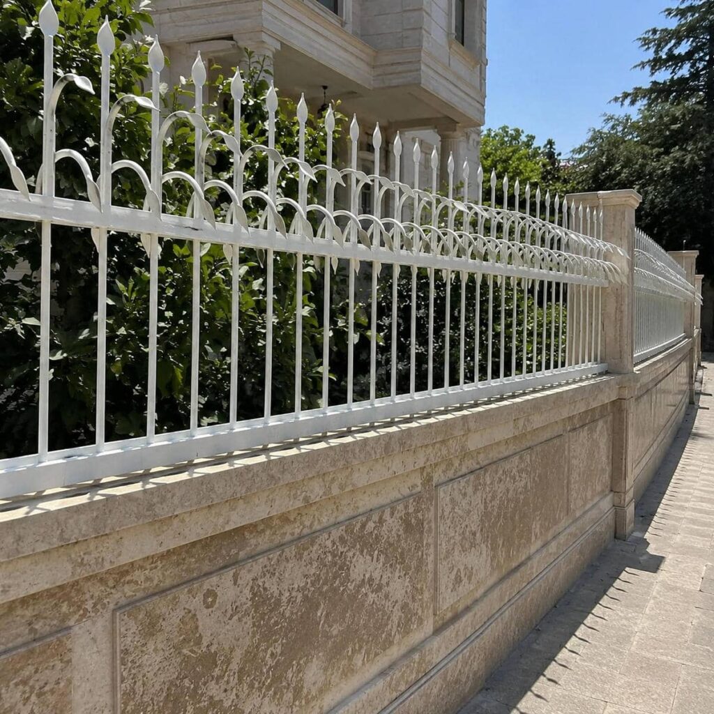 حفاظ دیوار فلزی با پوشش مات در استان سیستان و بلوچستان