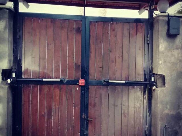 مرکز عرضه جک درب پارکینگ در استان خراسان شمالی